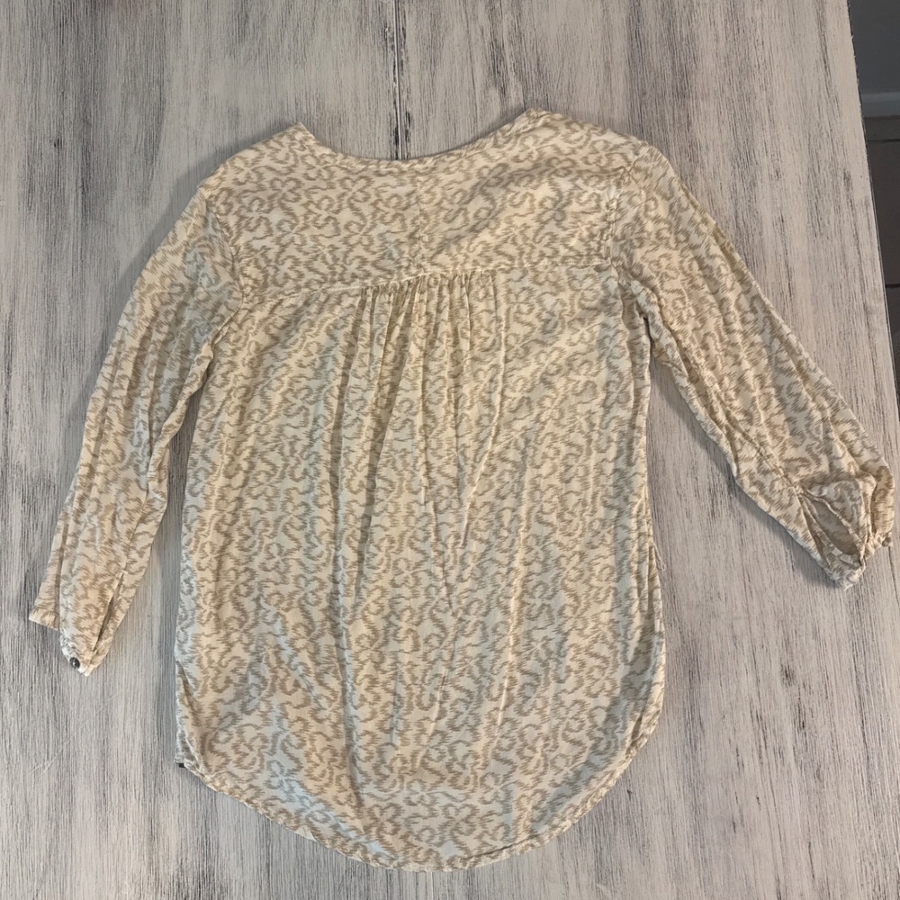 The North Face Womens XS Henley Blouse Tan Ikat Print 3/4 Sleeve Viscose Top - Picture 5 of 6